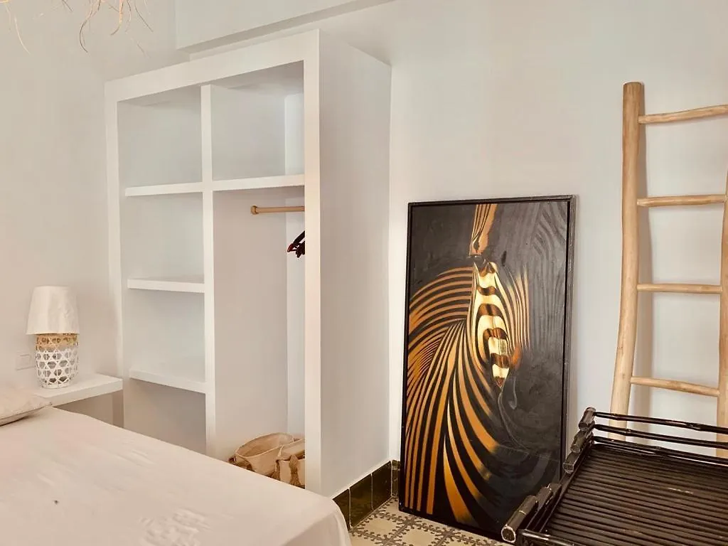 Apartment El Nido: Maison Renovee Escala Centre L'Escala Spain