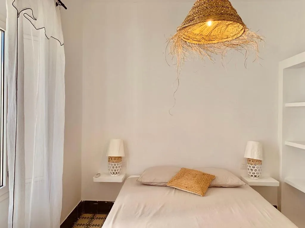 Apartment El Nido: Maison Renovee Escala Centre L'Escala